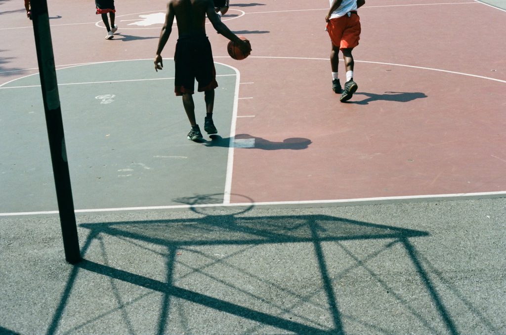 The Benefits of Playing Basketball – How Basketball Helps With Everything